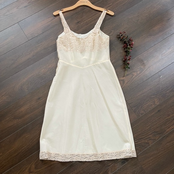 Vintage 1950s  lady Lynne lace trim slip dress - Picture 5 of 7
